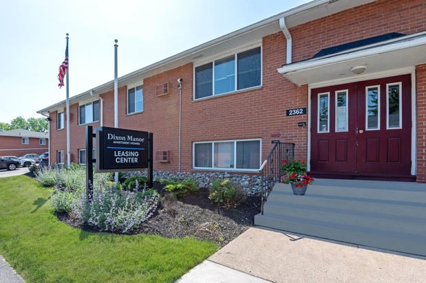 Images Dixon Manor Apartment Homes