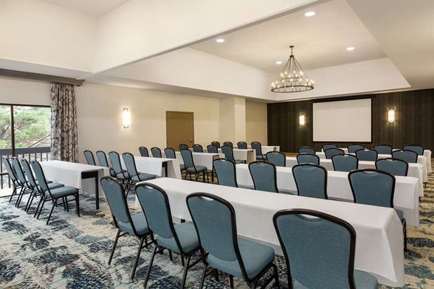 Images Hilton Garden Inn Monterey