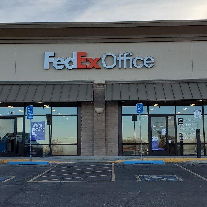 Exterior photo of FedEx Office location at 2200 Juan Tabo Blvd NE\t Print quickly and easily in the  FedEx Office Print & Ship Center Albuquerque (505)291-9300