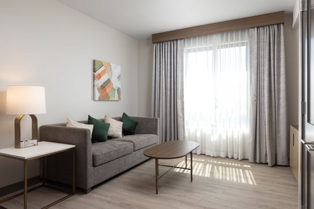 Images Holiday Inn & Suites Monterey Park - Los Angeles by IHG
