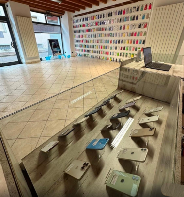 Images Electronicshop - Riparazione Express Smartphone e Tablet