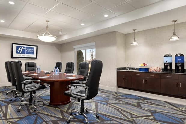 Images Holiday Inn Express & Suites Opelika Auburn by IHG