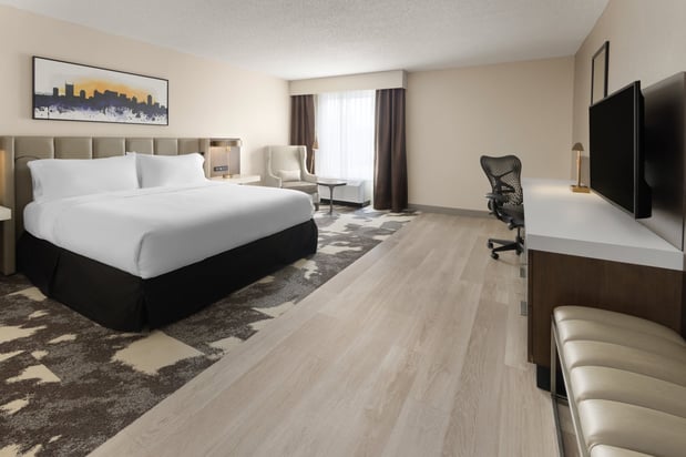 Images Crowne Plaza Nashville Airport by IHG
