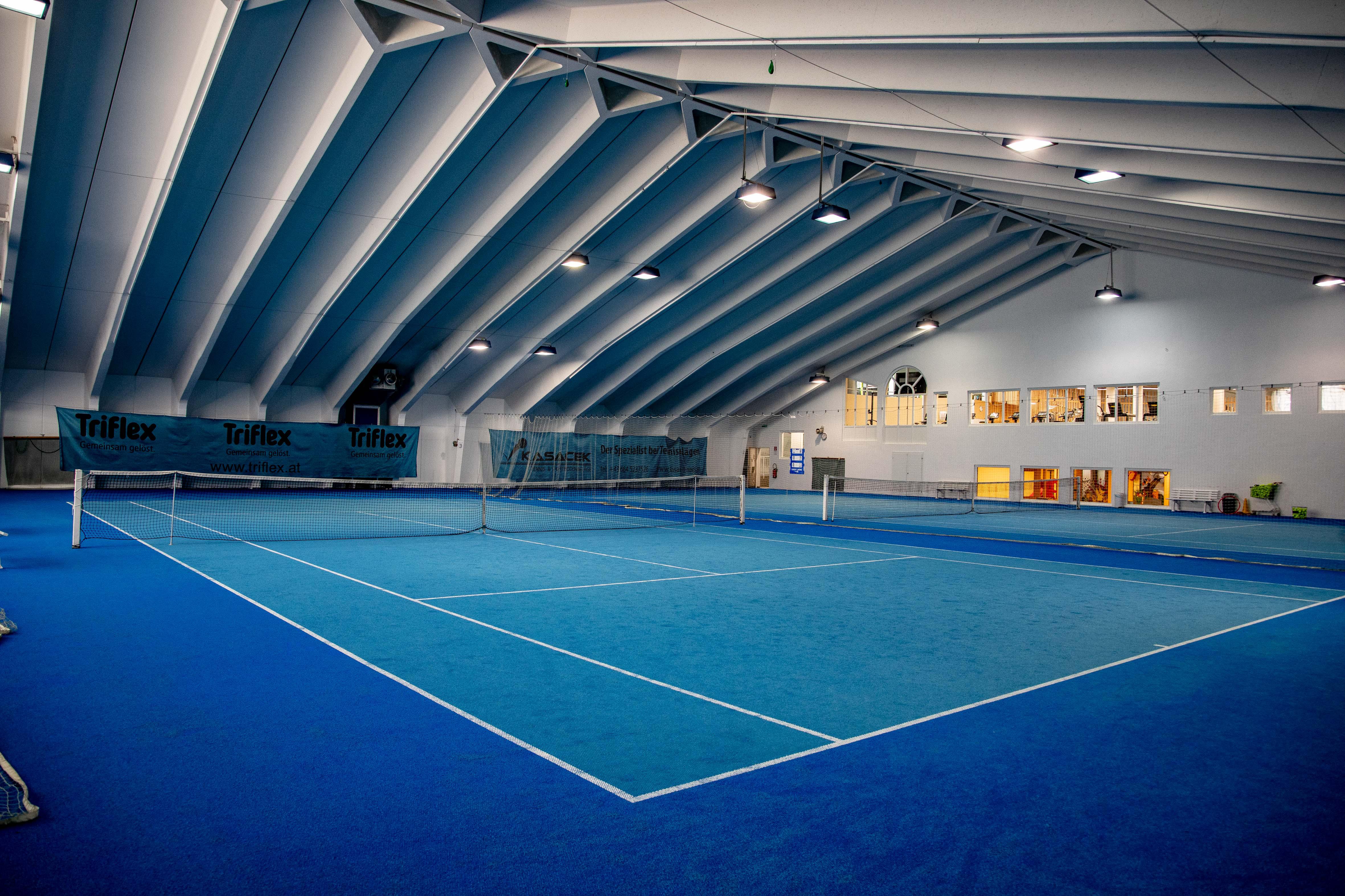Bilder Tennis & Kletterhalle Mondsee