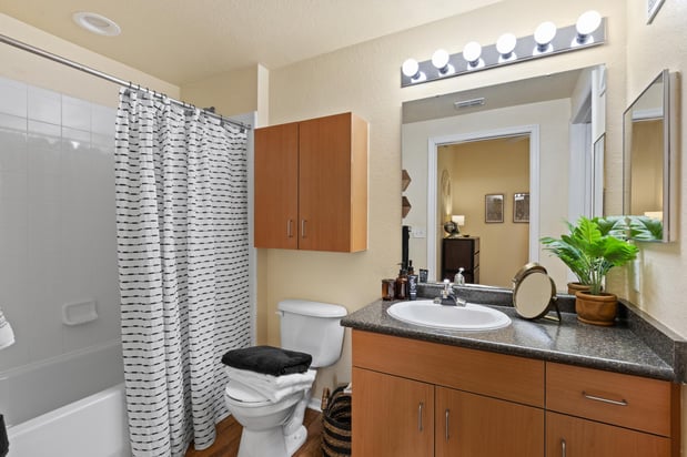 Images 2nd Avenue Centre