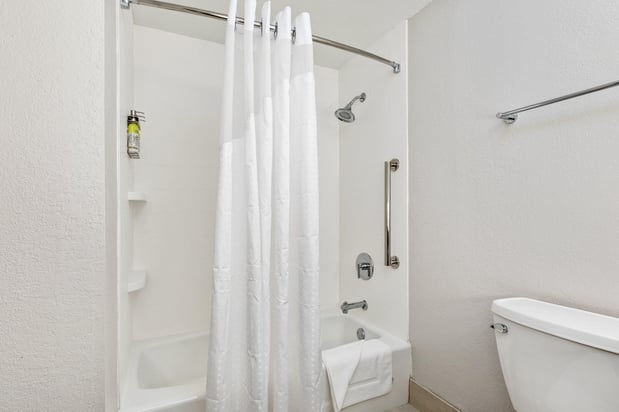 Images Holiday Inn Express Harlingen by IHG