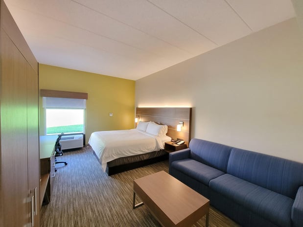 Images Holiday Inn Express Edgewood-Aberdeen-Bel Air by IHG