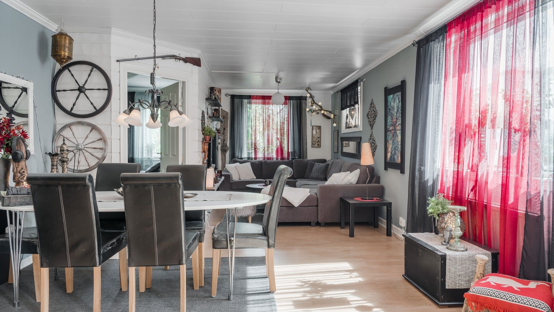 Images Guestly Homes - Big & cozy apartment in the city