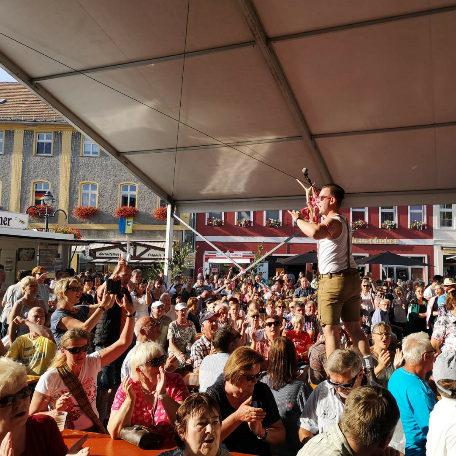 Andreas Gabalier Double - Kevin, Tettauer Strasse 20a in Lindenau