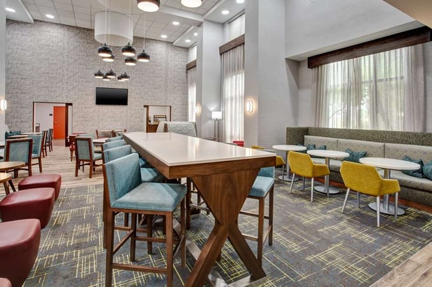 Images Hampton Inn & Suites Tampa East (Casino Area)