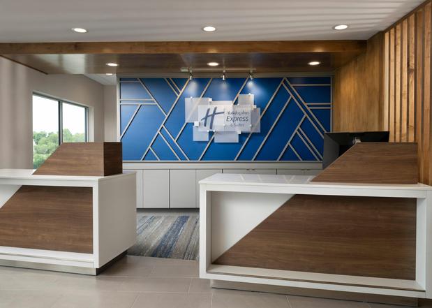 Images Holiday Inn Express & Suites Lima by IHG