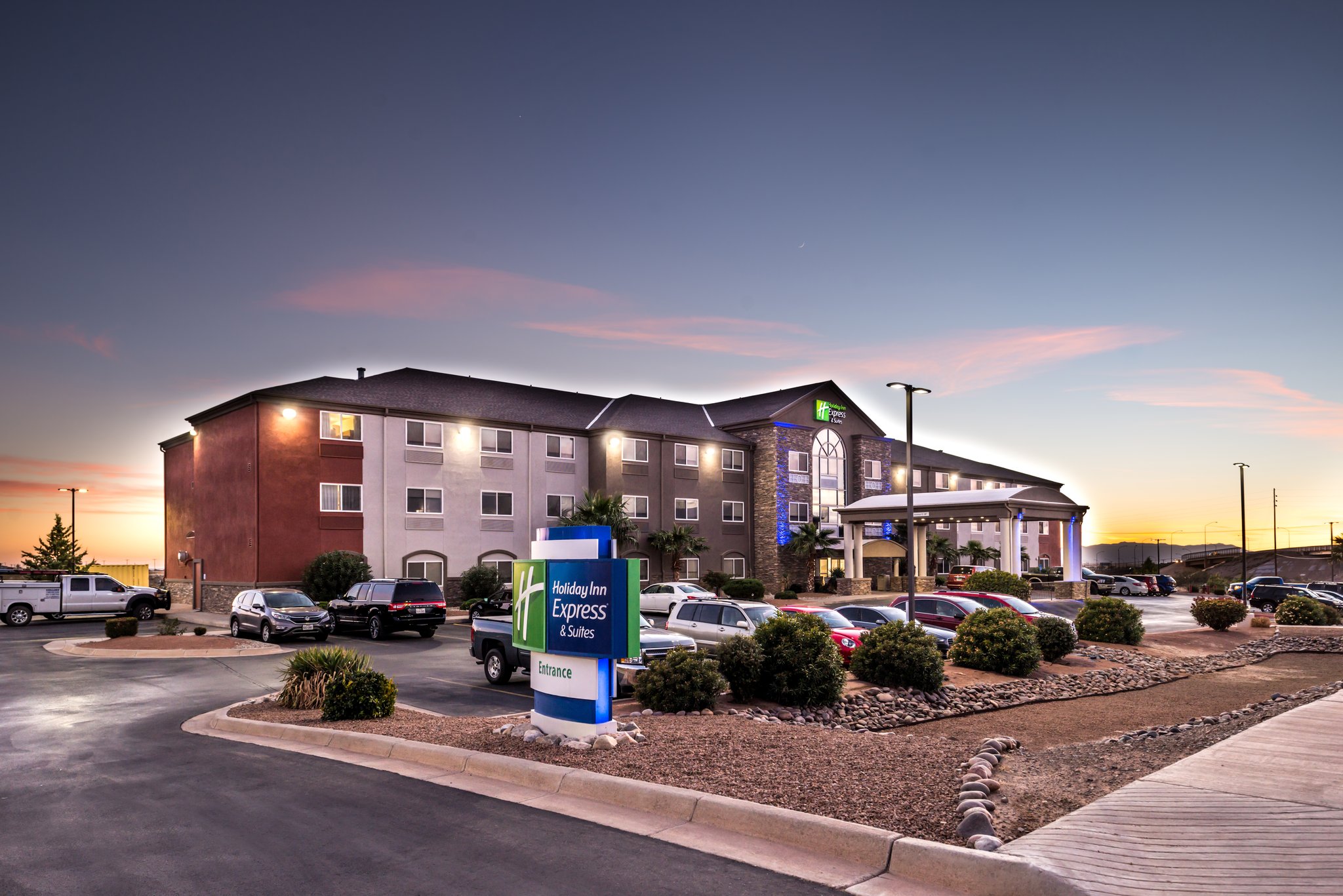 Holiday Inn Express & Suites Alamogordo by IHG