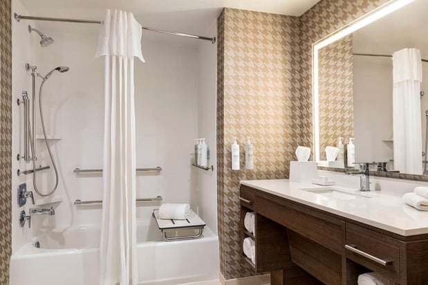 Images Home2 Suites by Hilton Milwaukee West