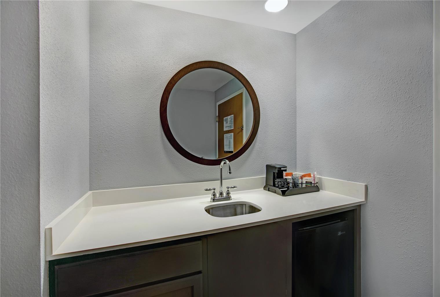 Guest room amenity 