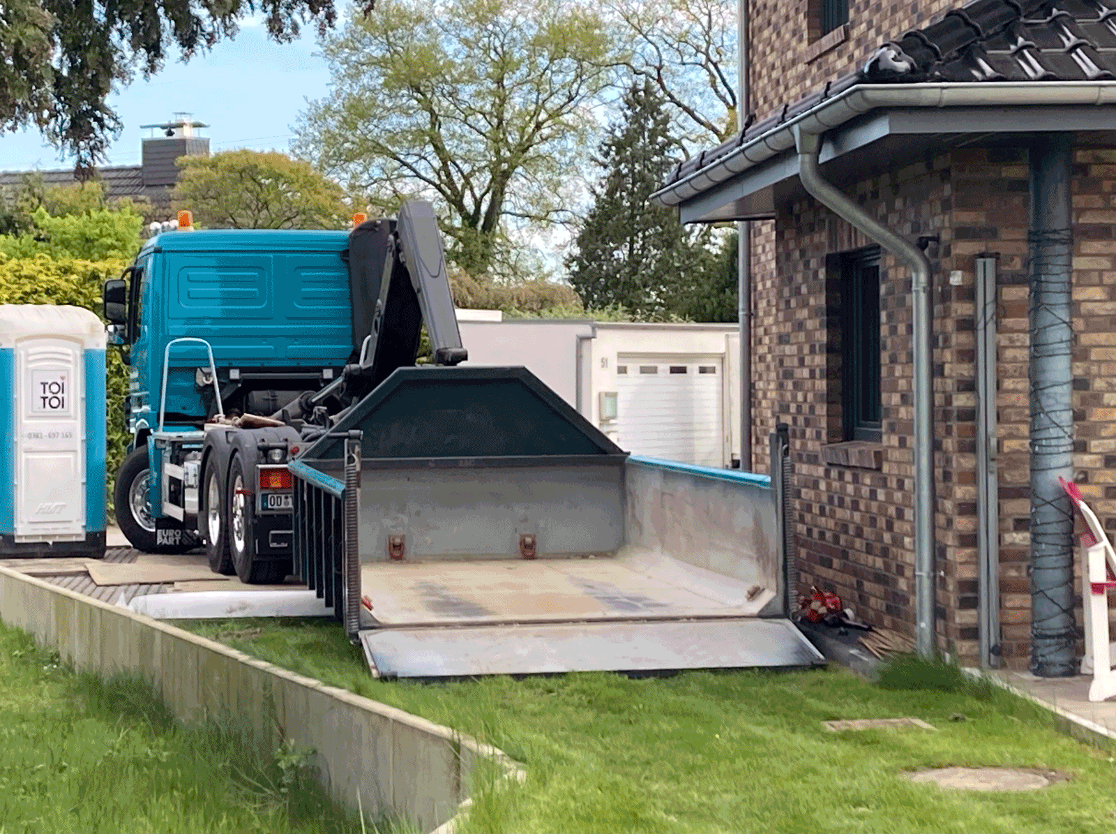 Thomas Käselau Containerdienst, Schloßstr. 55 in Tremsbüttel