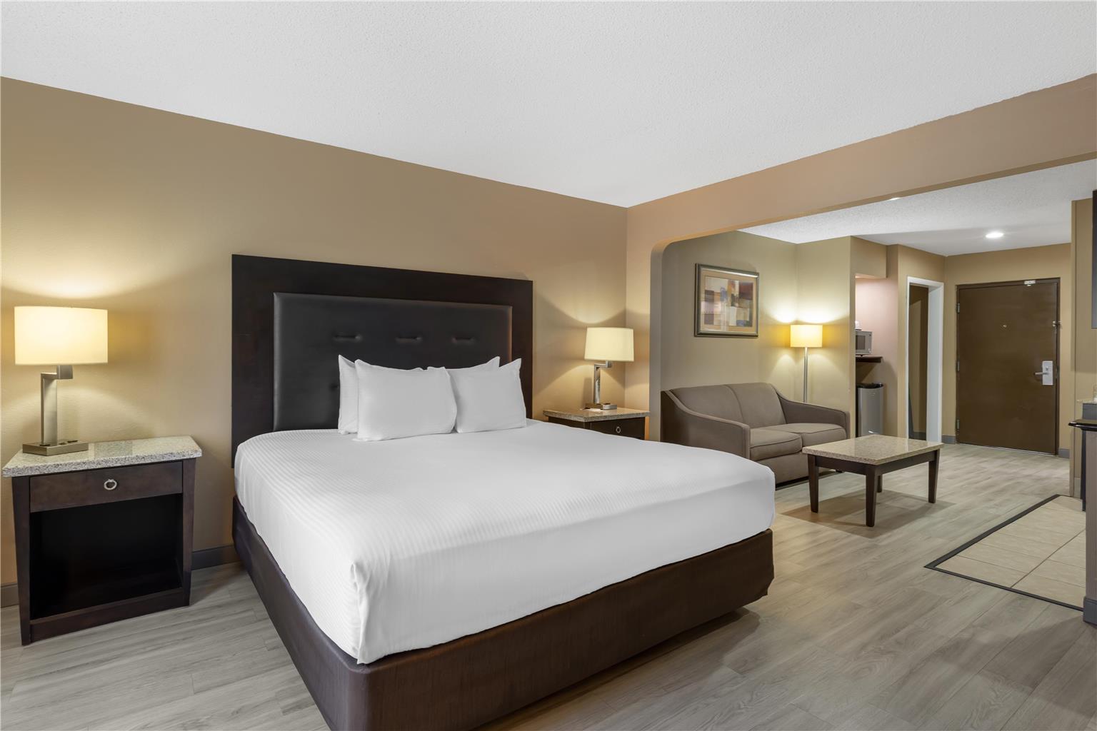 BW Lumberton NC Suite