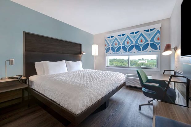 Images Tru by Hilton Grantville