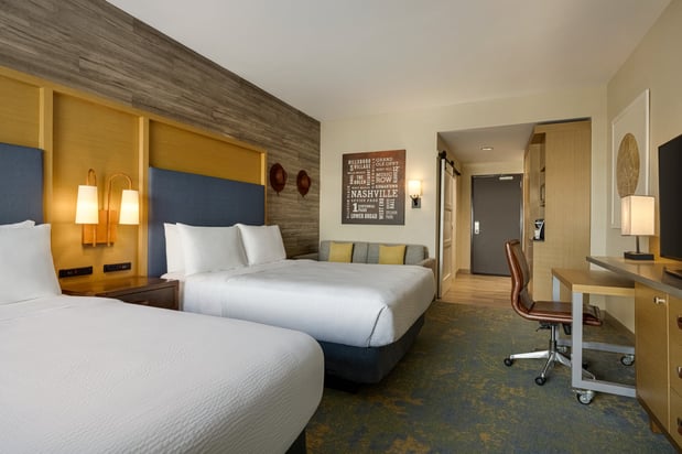 Images Holiday Inn & Suites Nashville Downtown - Broadway by IHG