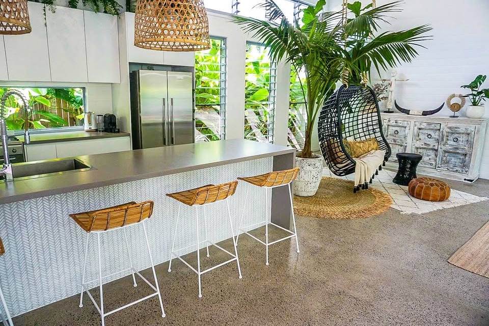 Images Sunshine Living Tile & Stone