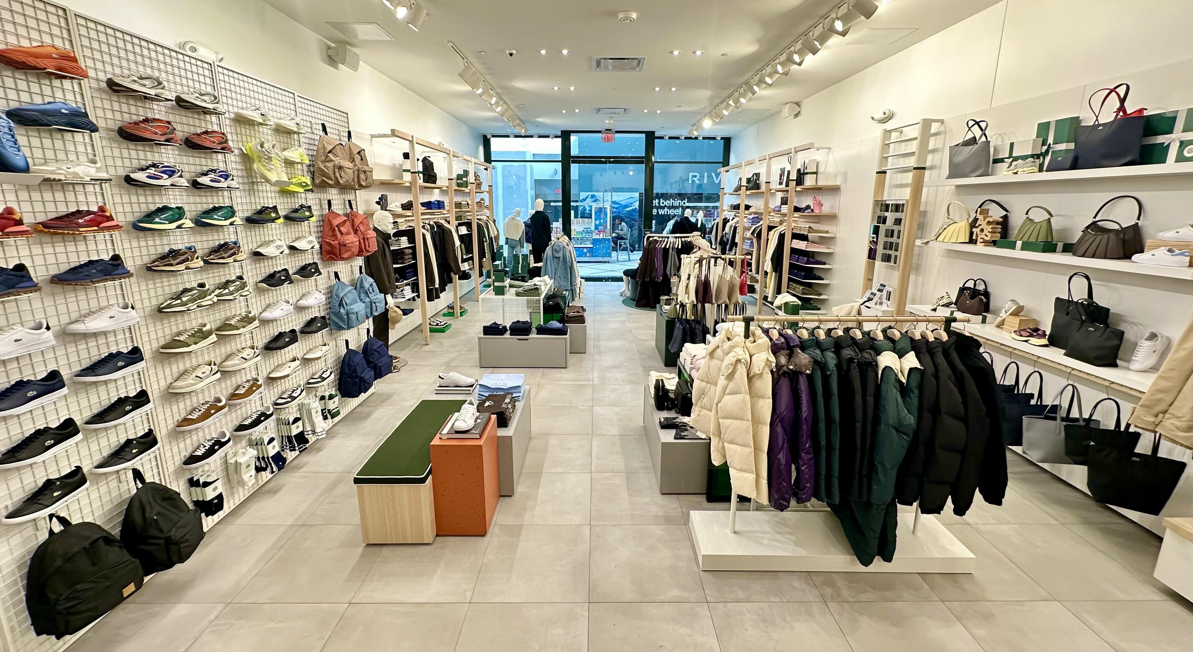 Overall View - In-Store