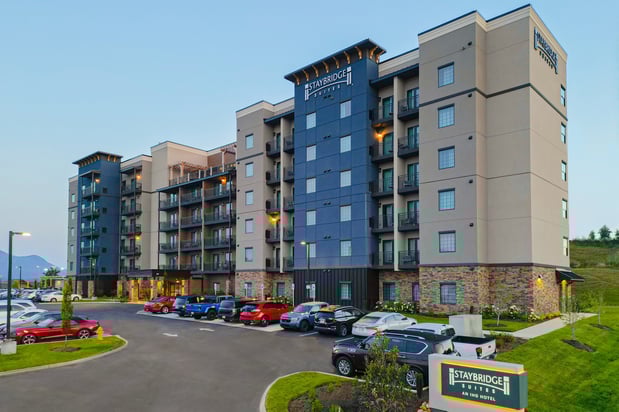 Images Staybridge Suites Pigeon Forge - Smoky Mtns by IHG