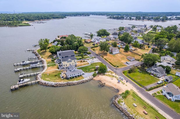 Images Jim Bim of Winning Edge Real Estate