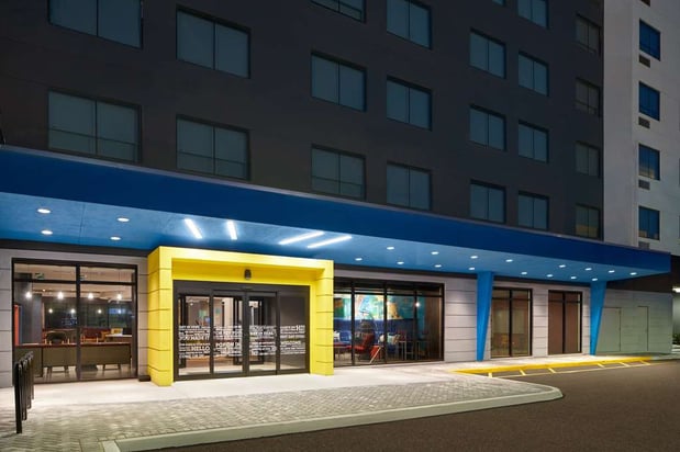 Images Tru by Hilton Ft. Lauderdale Airport