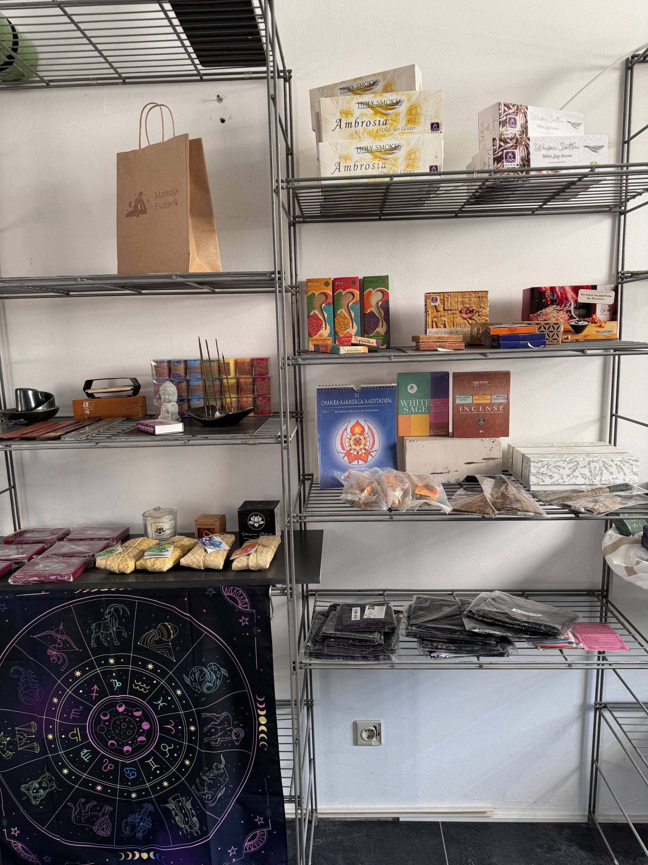 Manoja Esoterik, Wikingerstraße 41 in Offenbach Am Main