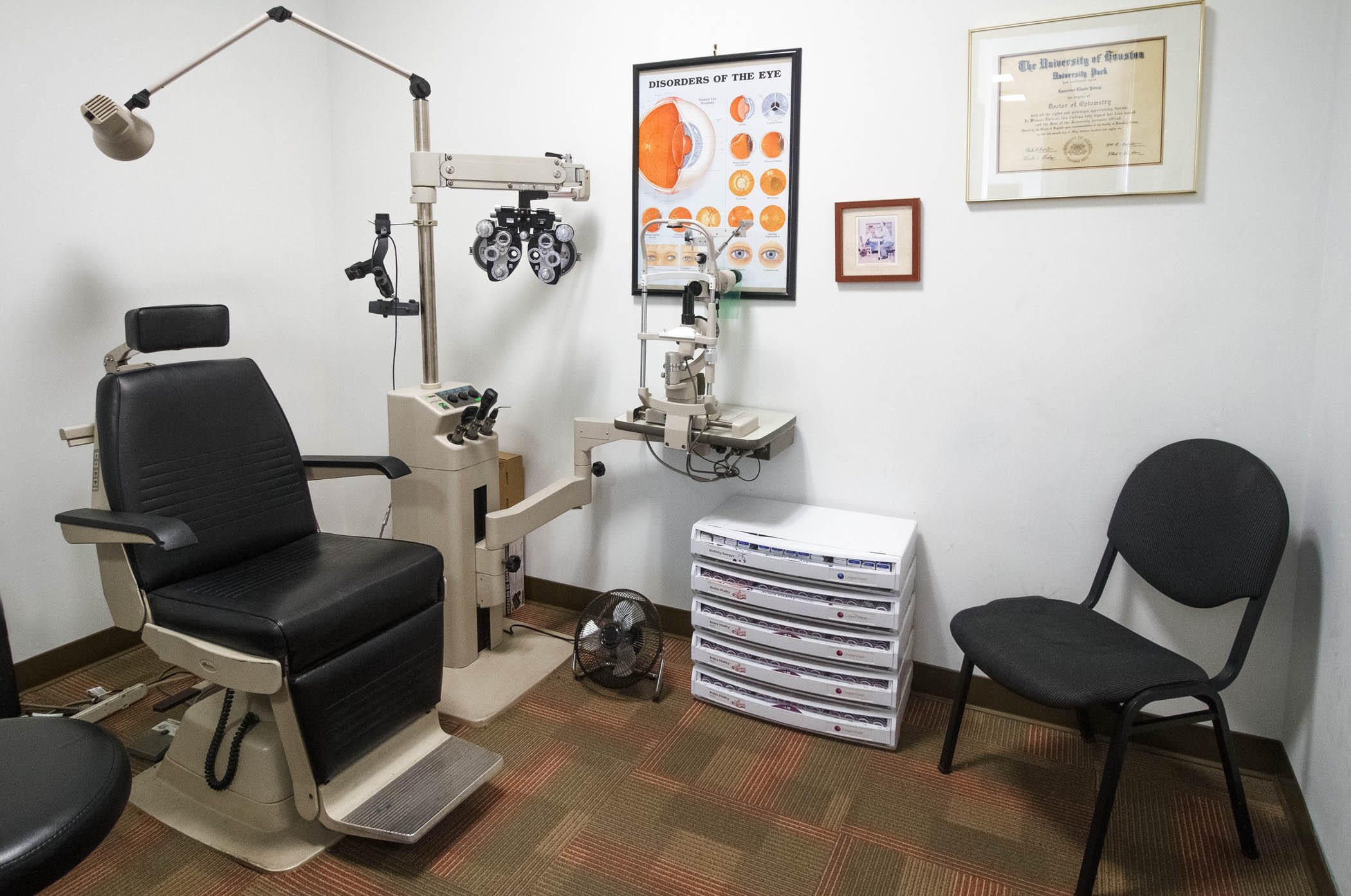 Eye Exam Room at Stanton Optical store in Fresno, CA 93650