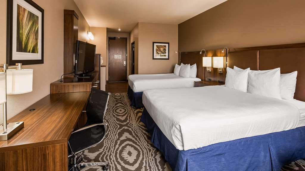 Queen Guest Room Best Western Plus Williston Hotel & Suites Williston (701)572-8800