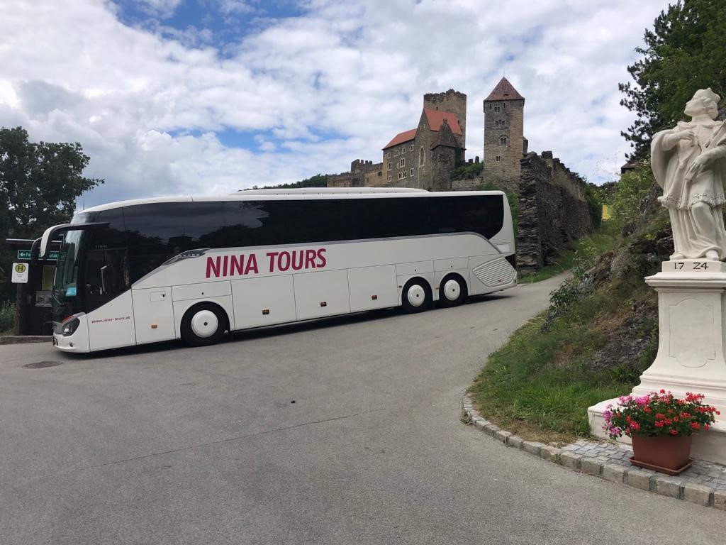 Bilder Busunternehmen - Reisebüro - Taxi  - Nina Tours GmbH