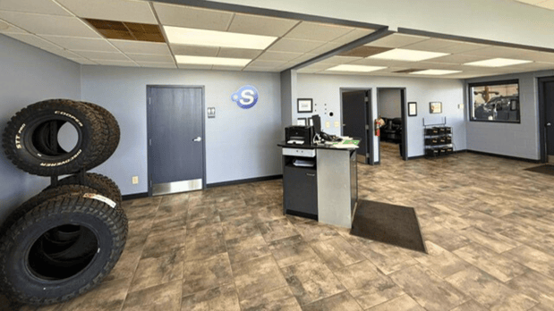 Images Gills Point S Tire & Auto Service