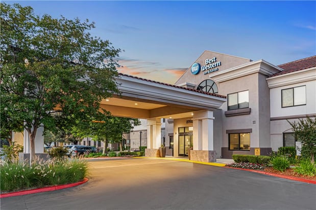 Images Best Western Valencia/Six Flags Inn & Suites