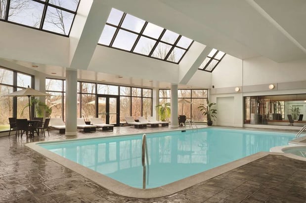 Images Hilton East Brunswick Hotel & Executive Meeting Center