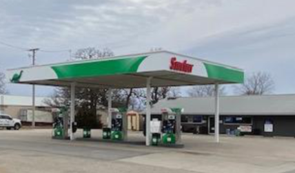 Sinclair gas station fueling island