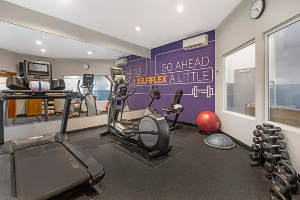 Images Holiday Inn Express & Suites Astoria by IHG