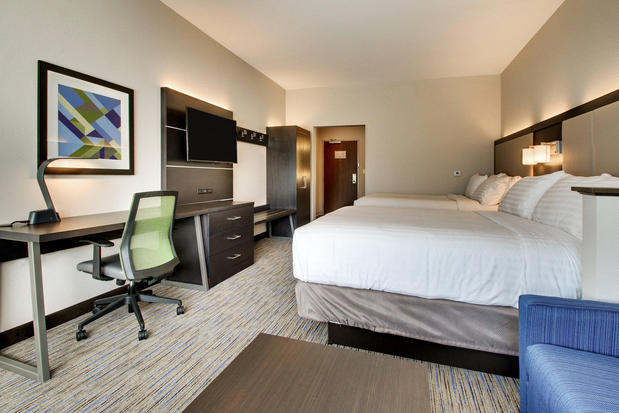 Images Holiday Inn Express & Suites Summerville by IHG