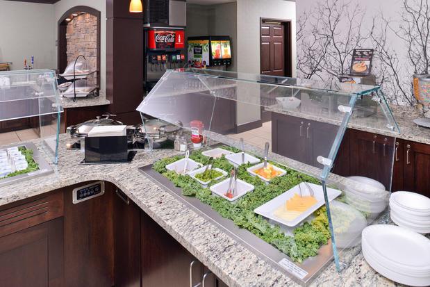 Images Staybridge Suites Ofallon Chesterfield by IHG