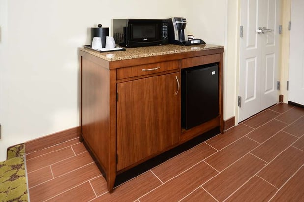 Images Hilton Garden Inn Greensboro Airport