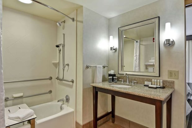 Images Embassy Suites by Hilton Savannah Airport