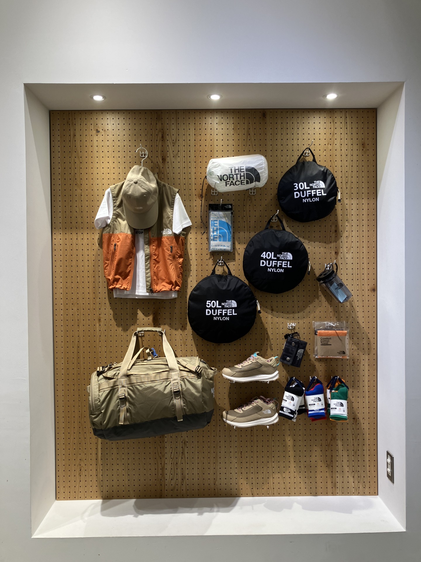 Images THE NORTH FACE/HELLY HANSEN  kids (ザ・ノース・フェイス / ヘリーハンセン キッズ) ららぽーと愛知東郷