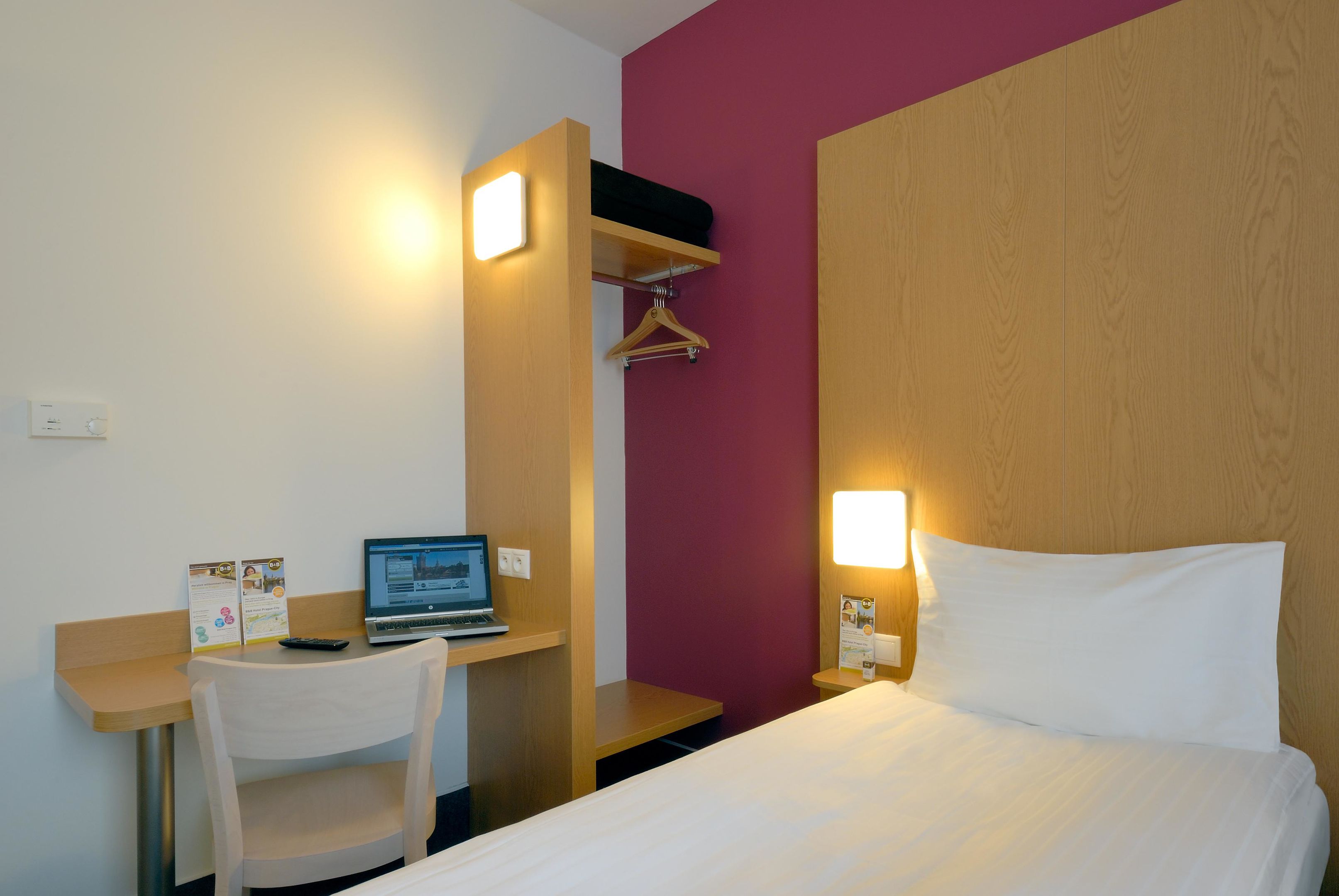 B&B HOTEL Prague-City