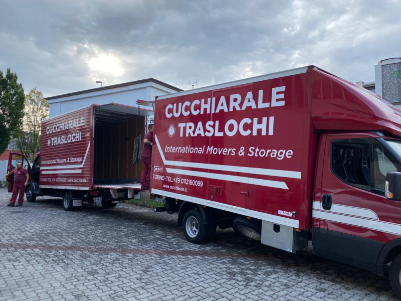 Images Cucchiarale Traslochi e Logistica