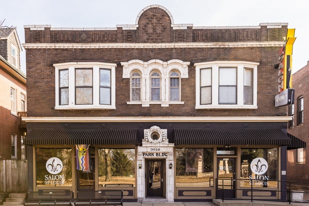 Images Salon St. Louis