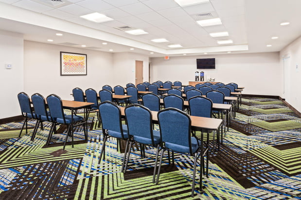 Images Holiday Inn Express & Suites Niceville - Eglin Area by IHG