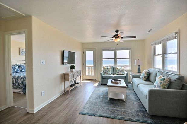 Images Lighthouse View Oceanfront Lodging