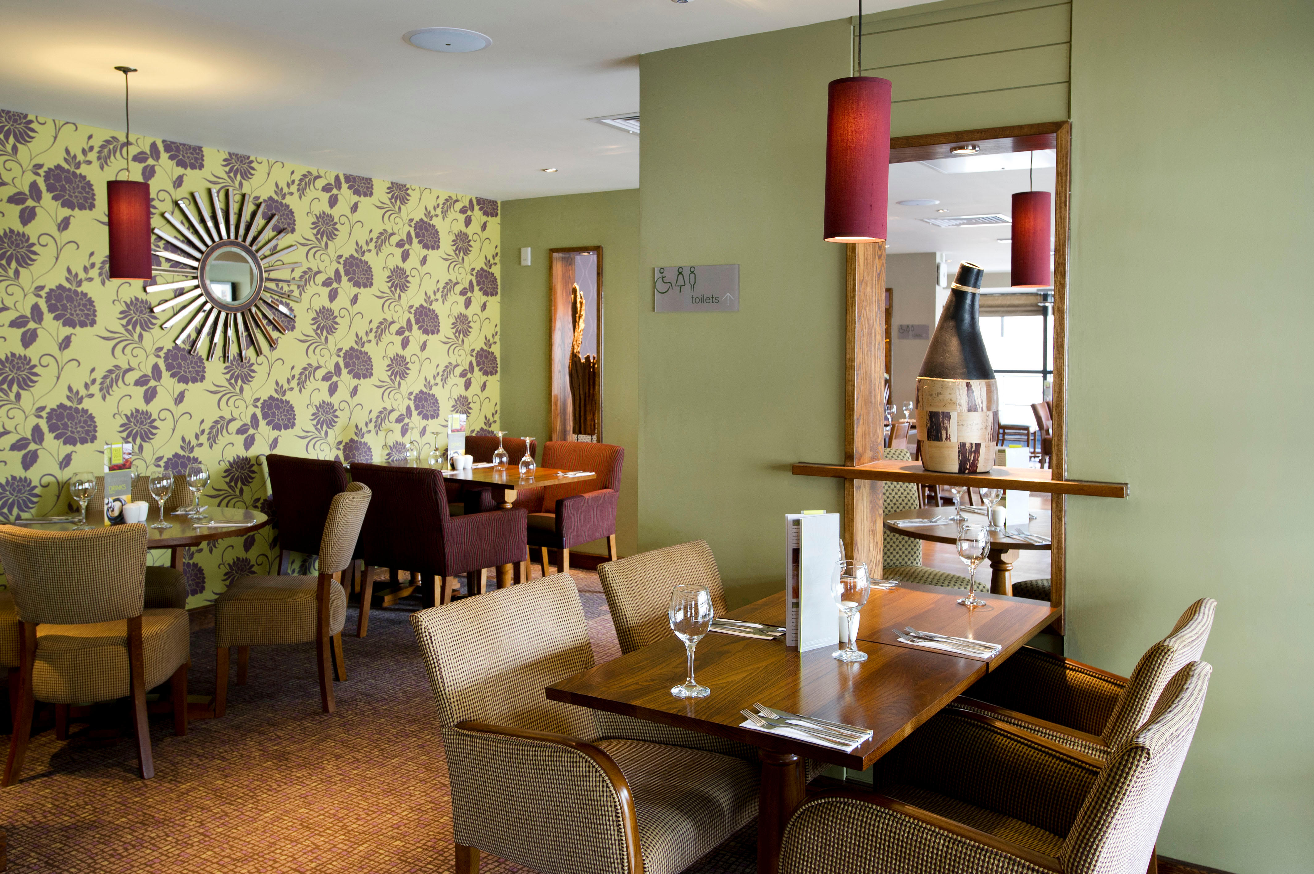 Thyme restaurant Premier Inn Glasgow City Centre Buchanan Galleries hotel Glasgow 03333 219268