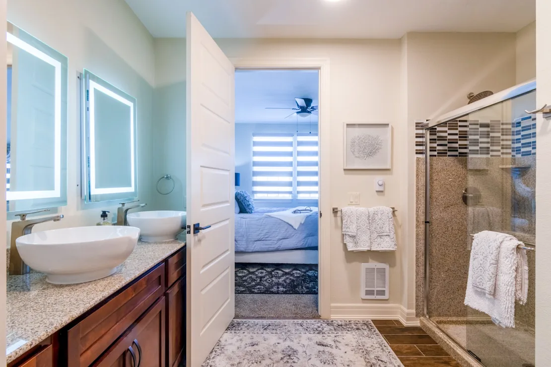 Spacious Bathroom