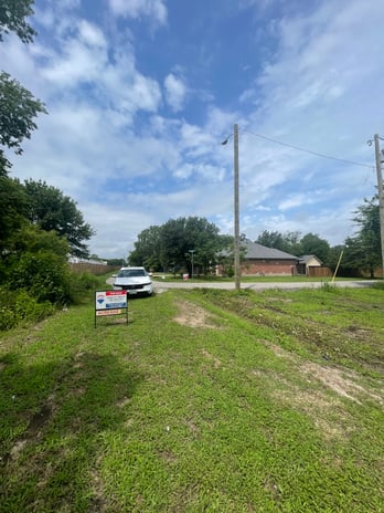 Images Marilyn Tarver Real Estate (Brokered By: RE/MAX Trinity/Cross Country)