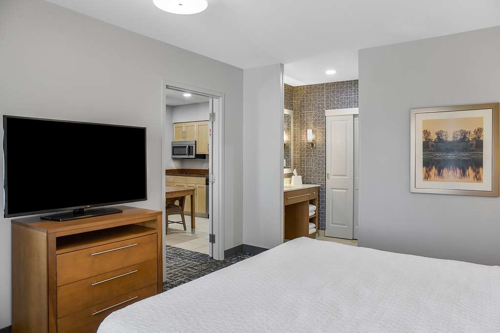 Images Homewood Suites by Hilton Winnipeg Airport-Polo Park, MB